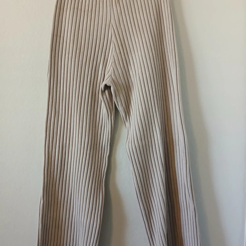 Cider Beige Ribbed Sweater Set - Picture 10 of 10